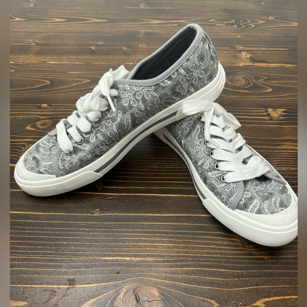 COPY - Women’s Rocket Dog sneakers with Flower Design